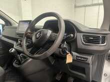 Renault Trafic 2.0 dCi Blue LL30 Advance Panel Van 5dr Diesel Manual L2 H1 Euro 6 (s/s) (130 ps) - U3097