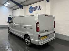 Renault Trafic 2.0 dCi Blue LL30 Sport+ Panel Van 5dr Diesel Manual L2 H1 Euro 6 (s/s) (150 ps) - U3099