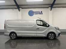 Renault Trafic 2.0 dCi Blue LL30 Sport+ Panel Van 5dr Diesel Manual L2 H1 Euro 6 (s/s) (150 ps) - U3099