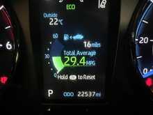 Toyota Hilux 2.8 D-4D-h Invincible X Pickup 4dr Diesel Hybrid Auto 4WD Euro 6 (204 ps) 2.8 4dr Pickup Automatic - U3104