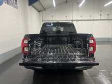 Toyota Hilux 2.8 D-4D-h Invincible X Pickup 4dr Diesel Hybrid Auto 4WD Euro 6 (204 ps) 2.8 4dr Pickup Automatic - U3104