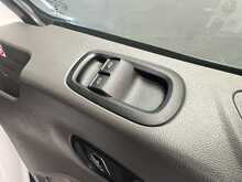 Ford Transit 2.0 350 EcoBlue Leader Fridge Van 5dr Diesel Manual RWD L3 H3 Euro 6 (s/s) (130 ps) 2.0 5dr - U3105