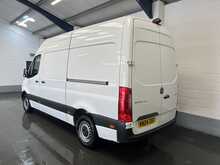 Mercedes-Benz Sprinter 2.0 315 CDI Progressive Panel Van 5dr Diesel Manual RWD L2 H2 Euro 6 (s/s) (150 ps) - U3109