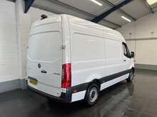 Mercedes-Benz Sprinter 2.0 315 CDI Progressive Panel Van 5dr Diesel Manual RWD L2 H2 Euro 6 (s/s) (150 ps) - U3109