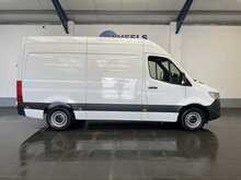 Mercedes-Benz Sprinter 2.0 315 CDI Progressive Panel Van 5dr Diesel Manual RWD L2 H2 Euro 6 (s/s) (150 ps) - U3109