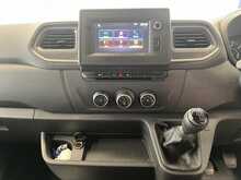 Renault Master 2.3 dCi 35 Advance Panel Van 4dr Diesel Manual FWD LWB Medium Roof Euro 6 (135 ps) - U3122