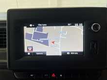Renault Master 2.3 dCi 35 Advance Panel Van 4dr Diesel Manual FWD LWB Medium Roof Euro 6 (135 ps) - U3122