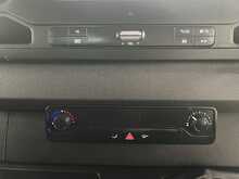 Mercedes-Benz Sprinter 2.1 314 CDI Crew Cab Dropside 2dr Diesel Manual RWD L3 Euro 6 (s/s) (143 ps) - U3124