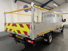 Ford Transit Transit  L4 Dropside 2.0 6 Speed Manual Diesel 2.0 Dropside Manual Diesel - U3125