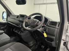 Renault Master 2.3 dCi ENERGY 35 Business Dropside 2dr Diesel Manual FWD LWB Euro 6 (s/s) (145 bhp) 2.3 2dr - U3128