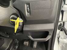 Renault Master 2.3 dCi ENERGY 35 Business Dropside 2dr Diesel Manual FWD LWB Euro 6 (s/s) (145 bhp) 2.3 2dr - U3128