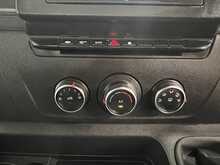 Renault Master 2.3 dCi ENERGY 35 Business Dropside 2dr Diesel Manual FWD LWB Euro 6 (s/s) (145 bhp) 2.3 2dr - U3128
