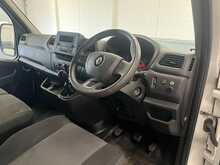 Renault Master 2.3 dCi 35 Business+ Panel Van 4dr Diesel Manual FWD LWB Medium Roof Euro 6 (135 ps) - U3139
