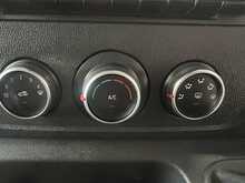 Renault Master 2.3 dCi 35 Business+ Panel Van 4dr Diesel Manual FWD LWB Medium Roof Euro 6 (135 ps) - U3139
