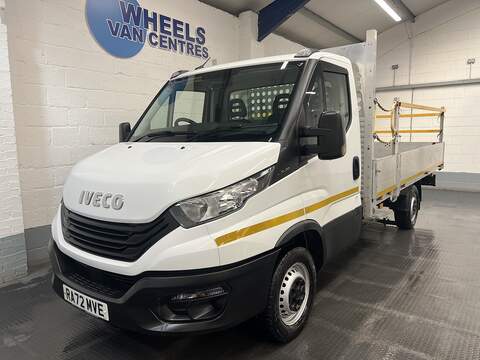 Iveco Daily 2.3D HPI 14V 35C 3450 Dropside 2dr Diesel Manual L4 Euro 6 (s/s) (DRW) (136 ps) 2.3 2dr Dropside Manual Diesel