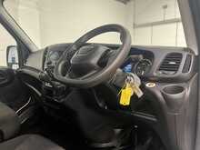 Iveco Daily 2.3D HPI 14V 35S 3000 Dropside 2dr Diesel Manual SWB Euro 6 (136 ps) - U3140