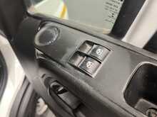 Iveco Daily 2.3D HPI 14V 35S 3000 Dropside 2dr Diesel Manual SWB Euro 6 (136 ps) - U3140