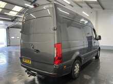 Mercedes-Benz Sprinter 2.0 315 CDI Premium Panel Van 5dr Diesel Manual RWD L2 H2 Euro 6 (s/s) (150 ps) - U3142