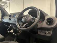Mercedes-Benz Sprinter 2.0 315 CDI Premium Panel Van 5dr Diesel Manual RWD L2 H2 Euro 6 (s/s) (150 ps) - U3142