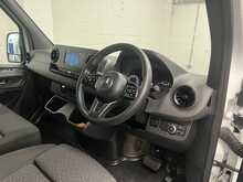 Mercedes-Benz Sprinter 2.0 315 CDI Premium Panel Van 5dr Diesel G-Tronic FWD L2 H2 Euro 6 (s/s) (150 ps) - U3148