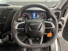 Iveco Daily 2.3D HPI 14V 35S 3520 Panel Van 5dr Diesel Manual MWB H2 Euro 6 (s/s) (136 ps) - U3149
