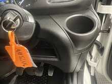 Iveco Daily 2.3D HPI 14V 35S 3520 Panel Van 5dr Diesel Manual MWB H2 Euro 6 (s/s) (136 ps) - U3149