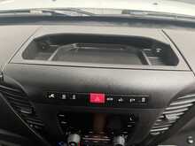 Iveco Daily 2.3D HPI 14V 35S 3520 Panel Van 5dr Diesel Manual MWB H2 Euro 6 (s/s) (136 ps) - U3149