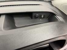 Ford Transit Custom 2.0 300 EcoBlue Limited Crew Van Double Cab 5dr Diesel Manual L2 H1 Euro 6 (s/s) (130 ps) - U3153