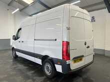Mercedes-Benz Sprinter 2.0 315 CDI Progressive Panel Van 5dr Diesel Manual FWD L2 H2 Euro 6 (s/s) (150 ps) - U3161