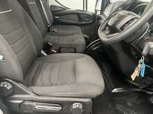 Iveco Daily 2.3D HPI 14V 35S 3450 LUTON 2dr Diesel Manual L3 Euro 6 (s/s) (136 ps) - U3174