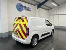 Vauxhall Combo 1.5 Turbo D 2300 Pro Panel Van 5dr Diesel Manual SWB Euro 6 (s/s) (100 ps) - U3186