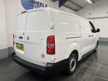Vauxhall Vivaro 1.5 Turbo D 2900 Dynamic Panel Van 6dr Diesel Manual L2 H1 Euro 6 (s/s) (100 ps) - U3187