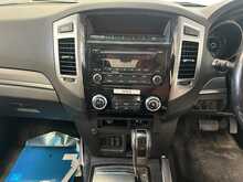 Mitsubishi Shogun 3.2 DI-DC SG2 SUV 3dr Diesel Auto 4WD Euro 5 SWB (197 ps) - U3194
