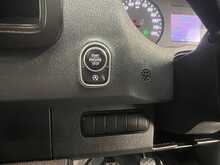 Mercedes-Benz Sprinter 2.0 315 CDI Progressive Chassis Cab 2dr Diesel Manual RWD L3 Euro 6 (s/s) (150 ps) - U3199