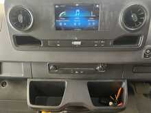 Mercedes-Benz Sprinter TREKA 5T 16 SEAT WHEELCHAIR BUS - U3203