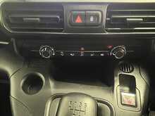 Peugeot Partner 1.5 BlueHDi 950 Professional Premium + Long Panel Van 6dr Diesel Manual LWB Euro 6 (s/s) (100 bhp) - U3205