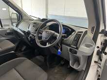 Ford Transit 2.2 TDCi 460 HDT Minibus 5dr Diesel Manual L4 H3 (18 seats) (196 g/km, 123 bhp) - U3209