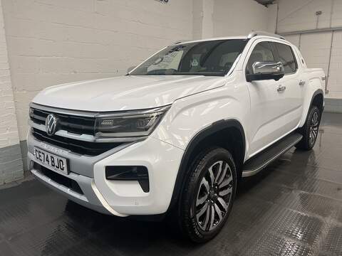 Volkswagen Amarok 3.0 TDI V6 Aventura Pickup Double Cab 4dr Diesel Auto 4Motion Euro 6 (s/s) (240 ps)