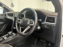 Volkswagen Amarok 3.0 TDI V6 Aventura Pickup Double Cab 4dr Diesel Auto 4Motion Euro 6 (s/s) (240 ps) - U3210