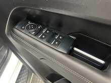 Volkswagen Amarok 3.0 TDI V6 Aventura Pickup Double Cab 4dr Diesel Auto 4Motion Euro 6 (s/s) (240 ps) - U3210