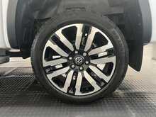 Volkswagen Amarok 3.0 TDI V6 Aventura Pickup Double Cab 4dr Diesel Auto 4Motion Euro 6 (s/s) (240 ps) - U3210