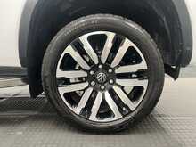 Volkswagen Amarok 3.0 TDI V6 Aventura Pickup Double Cab 4dr Diesel Auto 4Motion Euro 6 (s/s) (240 ps) - U3210