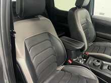 Volkswagen Amarok 3.0 TDI V6 Aventura Pickup Double Cab 4dr Diesel Auto 4Motion Euro 6 (s/s) (240 ps) - U3211