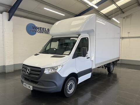 Mercedes-Benz Sprinter 2.0 315 CDI Progressive Chassis Cab 2dr Diesel Manual RWD L3 Euro 6 (s/s) (150 ps)