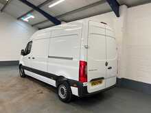 Mercedes-Benz Sprinter Sprinter 2.0 315 CDI Progressive Panel Van 5dr Diesel Manual FWD L2 H2 Euro 6 (s/s) (150 ps) - U324