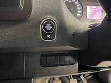 Mercedes-Benz Sprinter Sprinter 2.0 315 CDI Progressive Panel Van 5dr Diesel Manual FWD L2 H2 Euro 6 (s/s) (150 ps) - U324