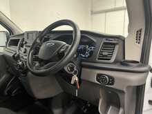 Ford Transit 2.0 350 EcoBlue HD Leader Dropside 2dr Diesel Manual RWD L4 Euro 6 (s/s) (DRW) (130 ps) 2.0 2dr - U3257