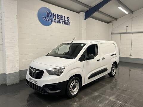 Vauxhall Combo 1.5 Turbo D 2900 Dynamic Panel Van 6dr Diesel Manual L2 H1 Euro 6 (s/s) (100 ps)