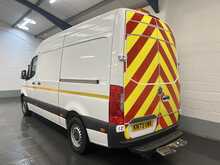 Mercedes-Benz Sprinter 2.0 315 CDI Progressive Panel Van 5dr Diesel Manual RWD L2 H2 Euro 6 (s/s) (150 ps) - U3317
