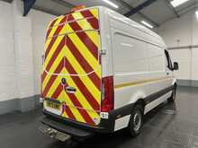Mercedes-Benz Sprinter 2.0 315 CDI Progressive Panel Van 5dr Diesel Manual RWD L2 H2 Euro 6 (s/s) (150 ps) - U3317